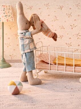 NWT Maileg Cot Bed Micro - Rose W/Yellow Blanket